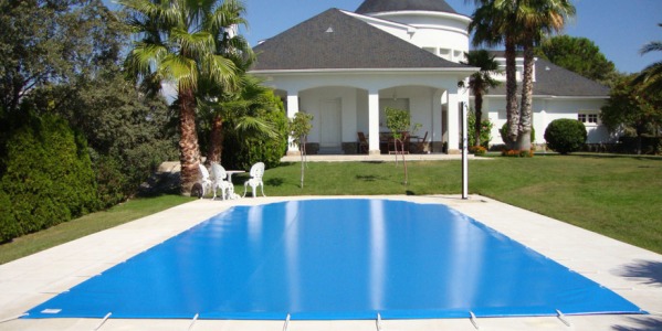  COMO PROTEGER SU PISCINA EN INVIERNO